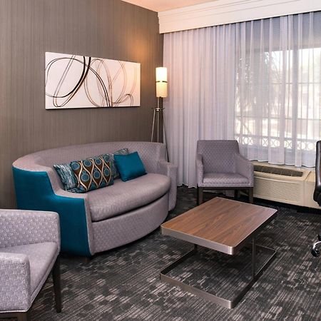Courtyard By Marriott San Luis Obispo Hotel Exterior photo