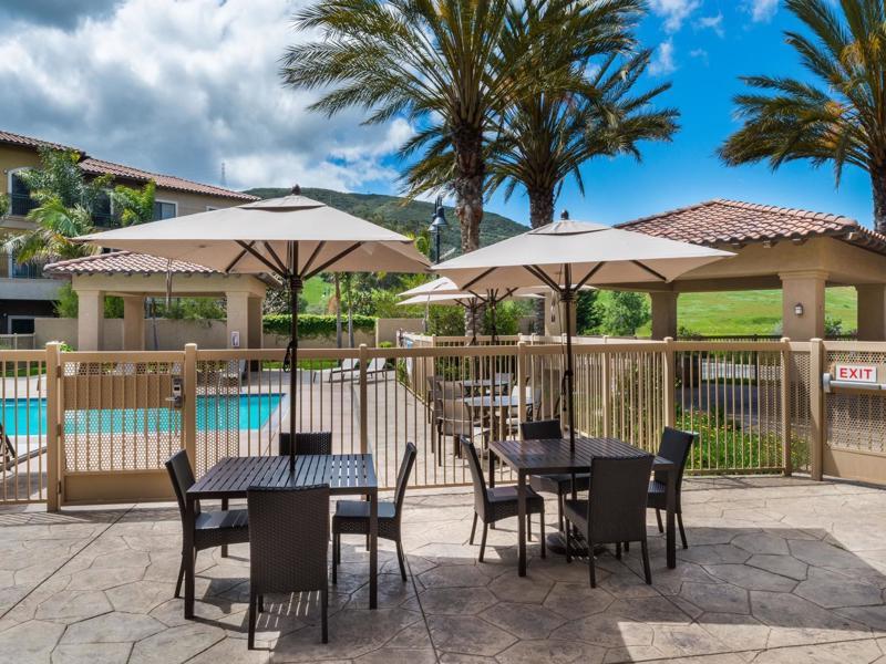 Courtyard By Marriott San Luis Obispo Hotel Exterior photo