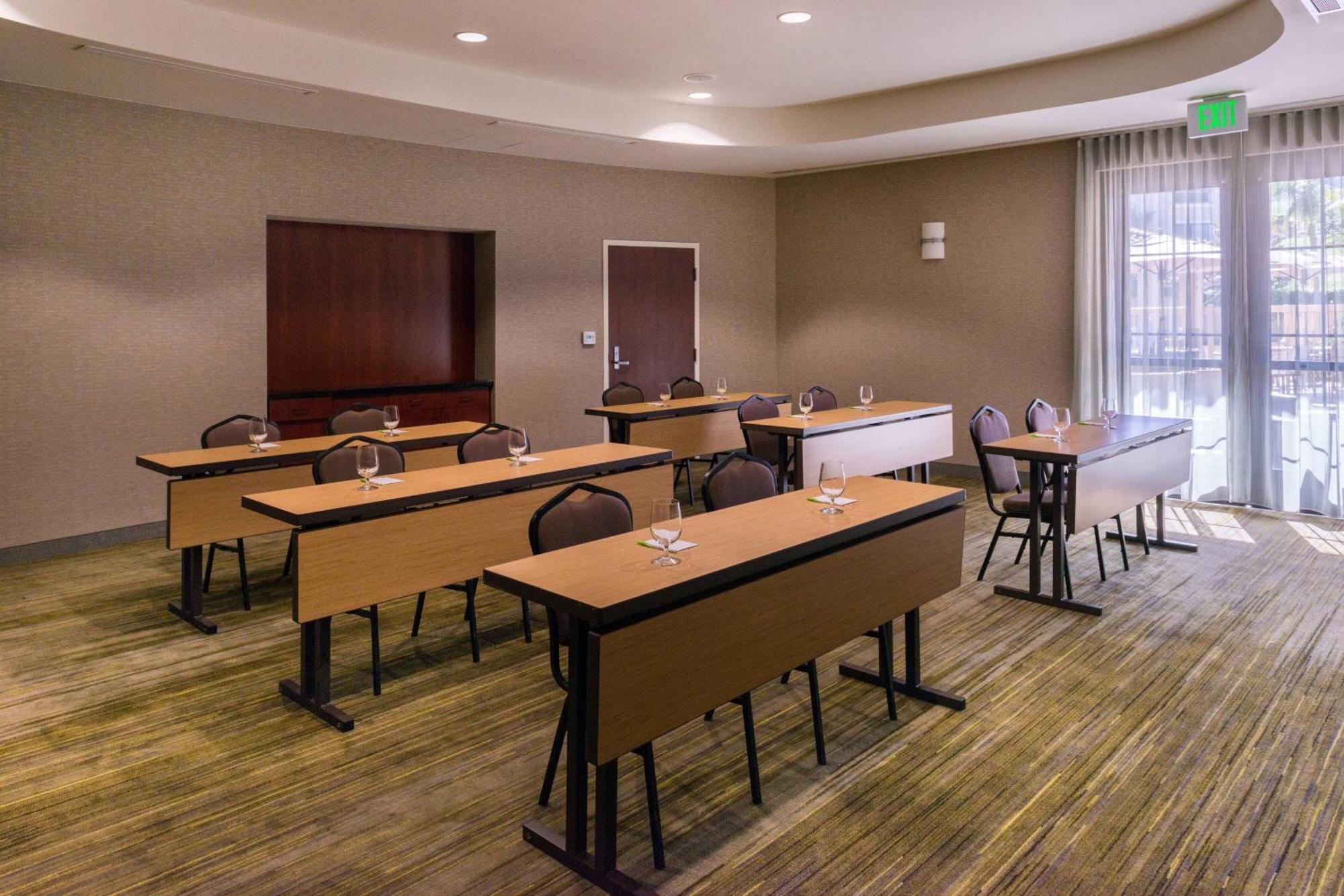 Courtyard By Marriott San Luis Obispo Hotel Exterior photo