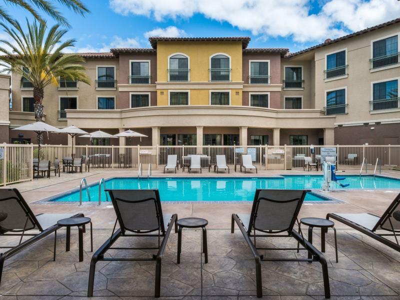 Courtyard By Marriott San Luis Obispo Hotel Exterior photo